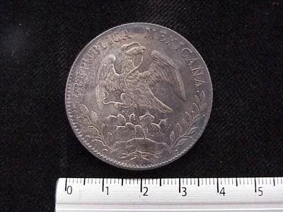 8 Plata 1893 . Inventario Banxico 7042 (anverso)