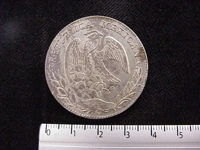 8 Plata 1878 . Inventario Banxico 8219 (anverso)