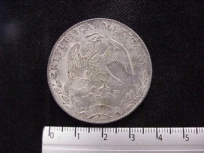8 Plata 1885 . Inventario Banxico 8251 (anverso)