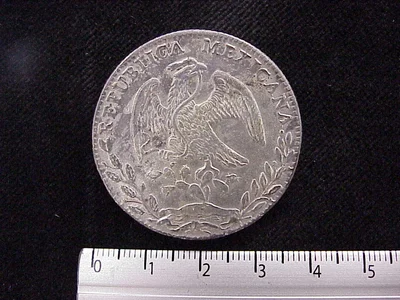 8 Plata 1886 . Inventario Banxico 8254 (anverso)