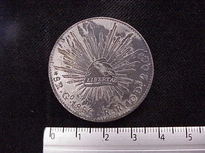 8 Plata 1886 . Inventario Banxico 8254 (reverso)