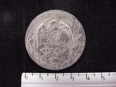 8 Plata 1892 . Inventario Banxico 8274 (anverso)