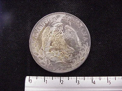 8 Plata 1893 . Inventario Banxico 8277 (anverso)