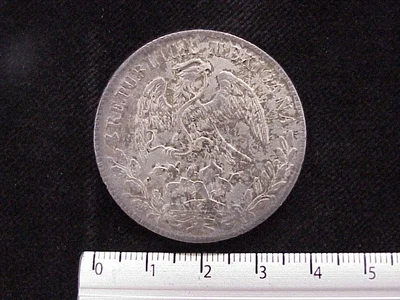 8 Plata 1877 . Inventario Banxico 9180 (anverso)