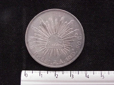 8 Plata 1881 . Inventario Banxico 9197 (reverso)