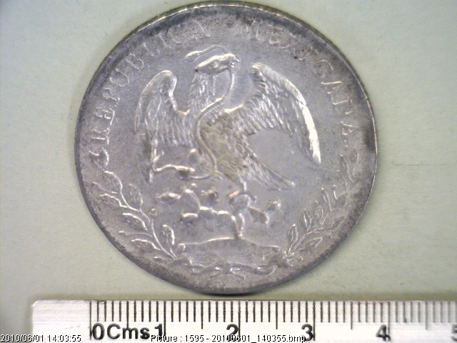 8 Plata 1883 . Inventario Banxico 9203 (anverso)