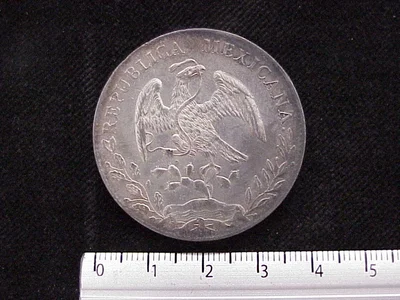 8 Plata 1890 . Inventario Banxico 9227 (anverso)