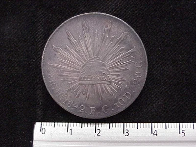 8 Plata 1892 . Inventario Banxico 9233 (reverso)