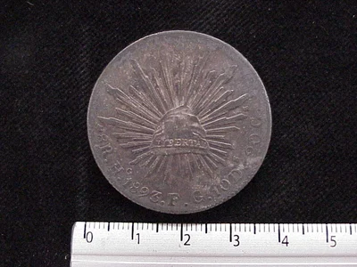 8 Plata 1893 . Inventario Banxico 9237 (reverso)