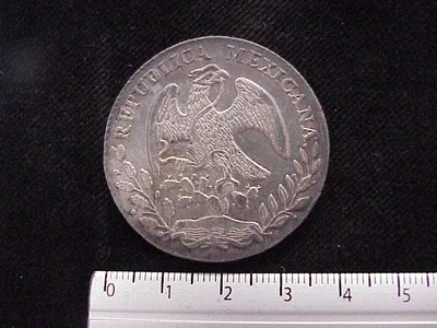 8 Plata 1880 . Inventario Banxico 9429 (anverso)