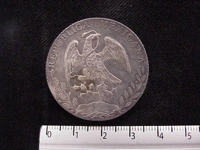 8 Plata 1889 . Inventario Banxico 9460 (anverso)
