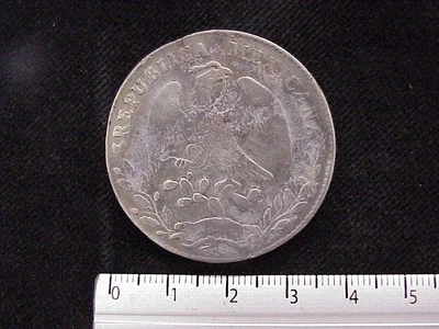 8 Plata 1879 . Inventario Banxico 9643 (anverso)
