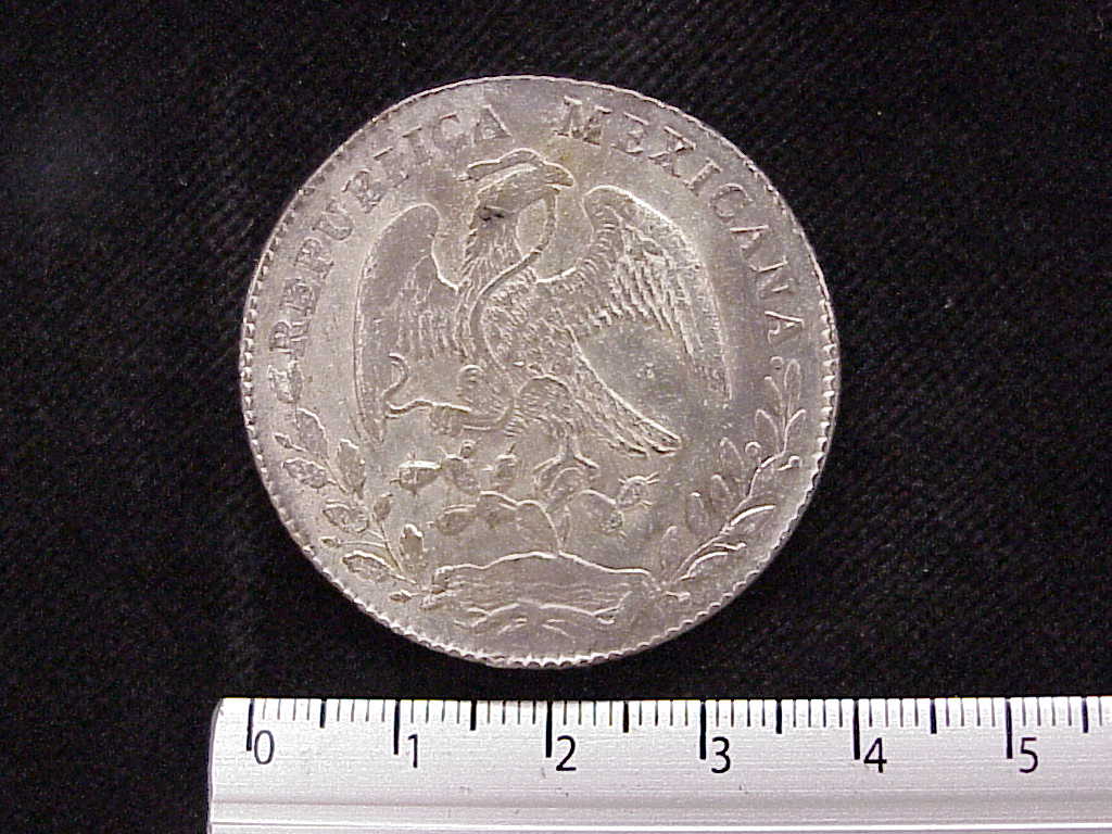 8 Plata 1881 . Inventario Banxico 9654 (anverso)