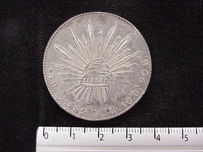 8 Plata 1882 . Inventario Banxico 9658 (reverso)