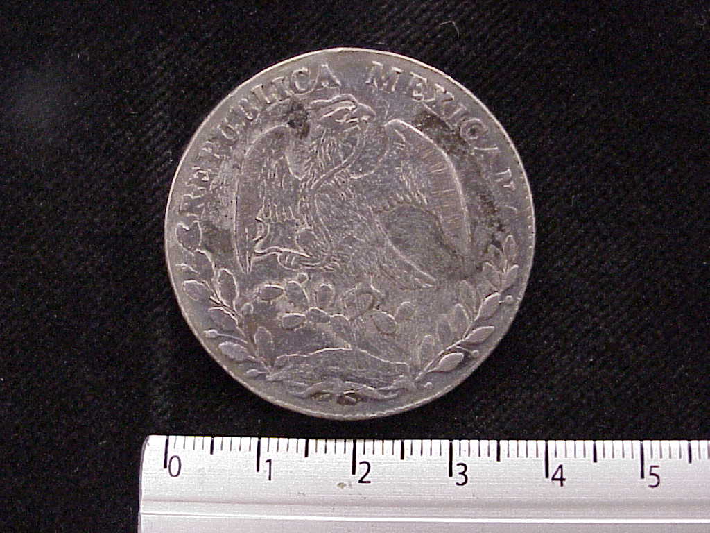 8 Plata 1883 . Inventario Banxico 9662 (anverso)