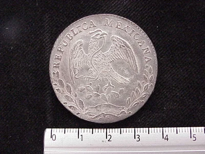 8 Plata 1884 . Inventario Banxico 9665 (anverso)