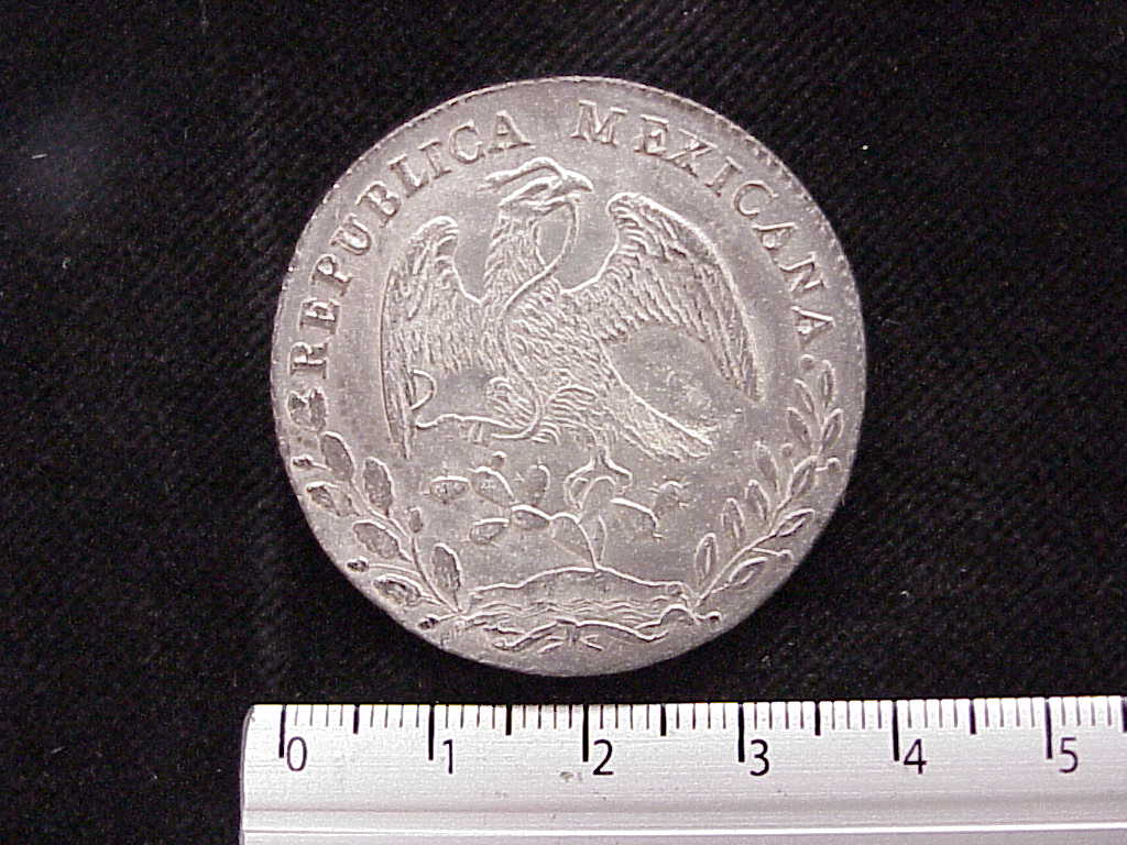 8 Plata 1884 . Inventario Banxico 9665 (anverso)