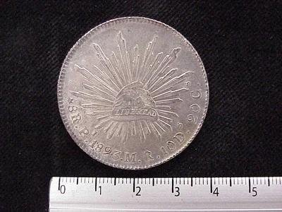 8 Plata 1893 . Inventario Banxico 9701 (reverso)